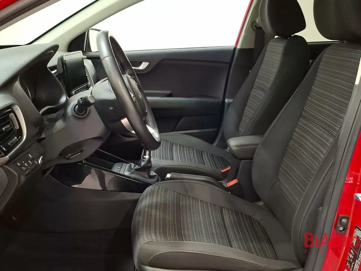 Kia Stonic usata a Firenze (18)