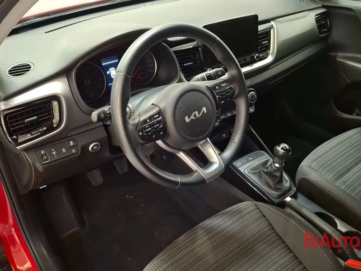 Kia Stonic usata a Firenze (6)