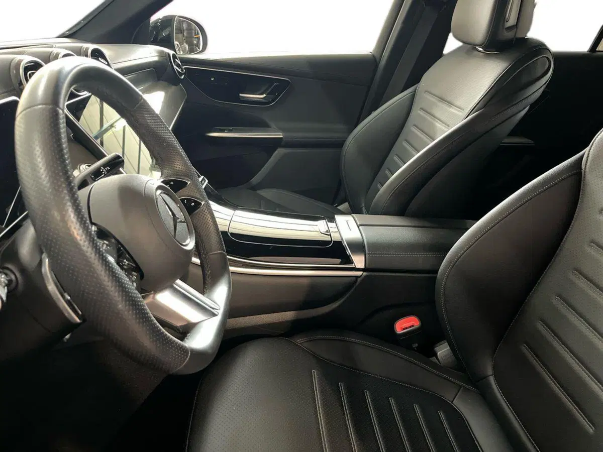 Mercedes-Benz GLC SUV usata a Bari (7)
