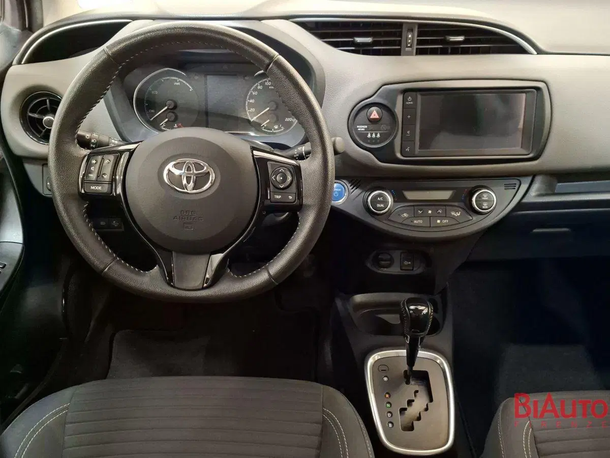 Toyota Yaris usata a Firenze (8)