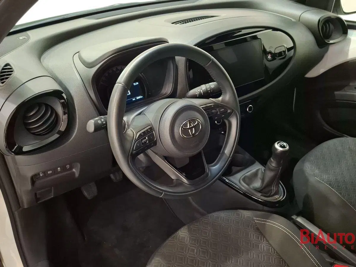 Toyota Aygo X usata a Firenze (7)