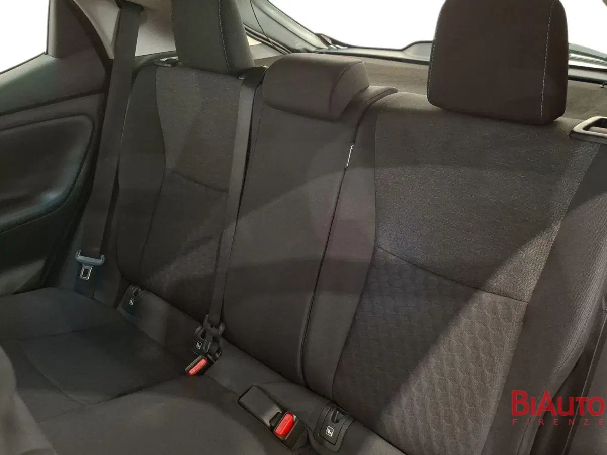Toyota Yaris usata a Firenze (11)