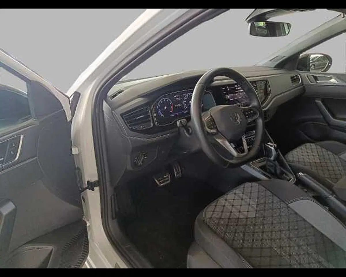 Volkswagen Taigo usata a Roma (11)