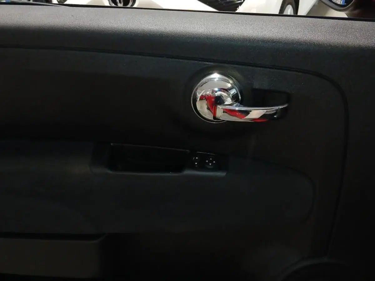 Fiat 500C Cabrio usata a Genova (12)
