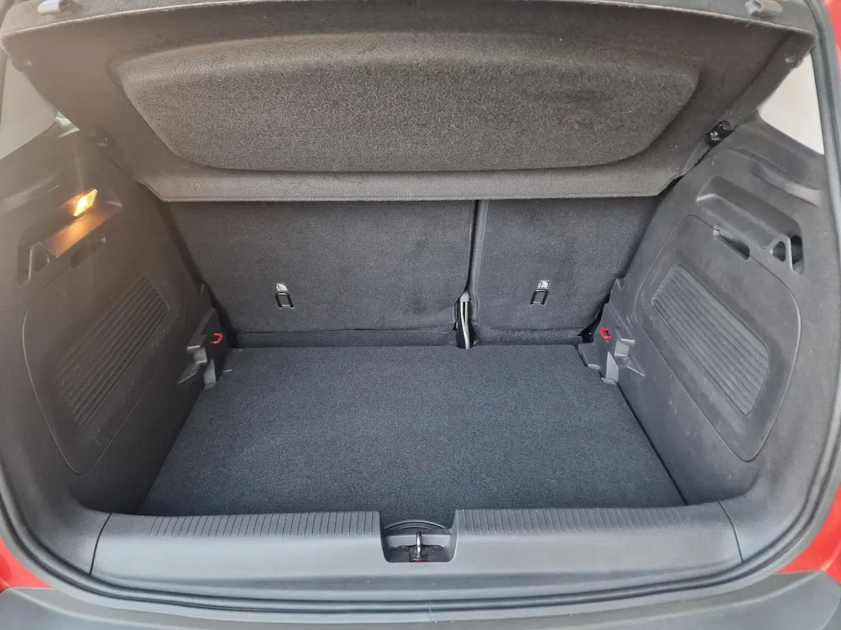 Opel Crossland X usata a Milano (12)