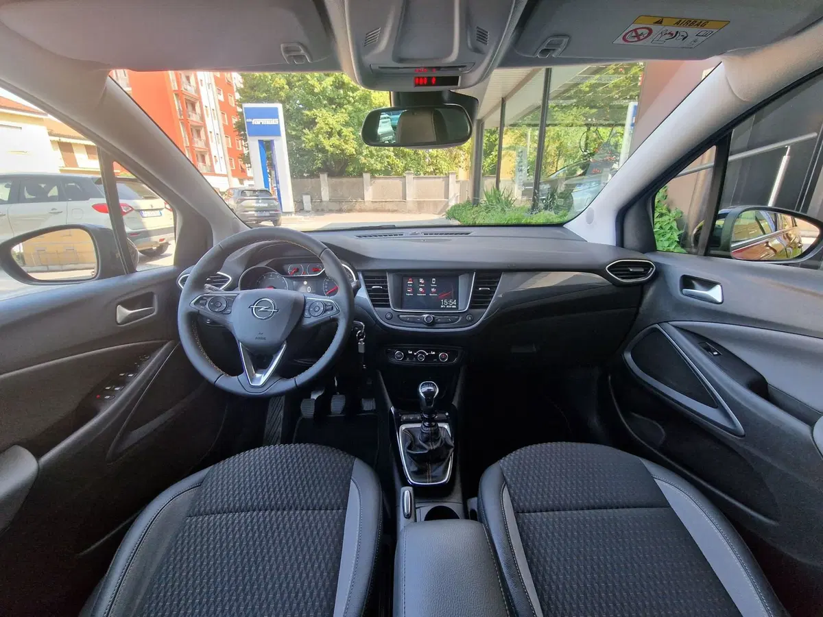 Opel Crossland X usata a Milano (8)