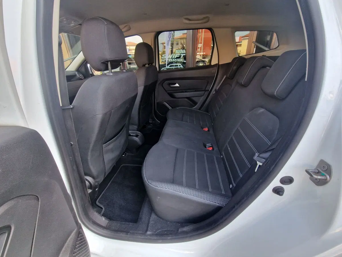 Dacia Duster usata a Milano (7)