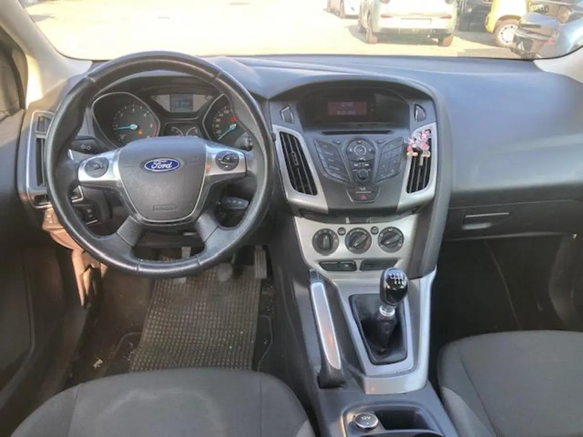 Ford Focus Station Wagon usata a Sondrio (11)