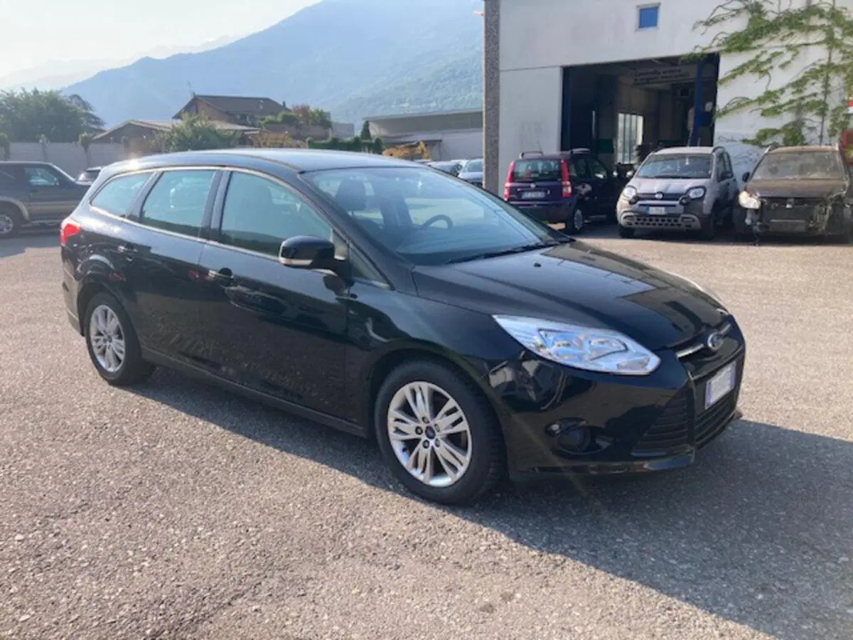 Ford Focus Station Wagon usata a Sondrio (7)