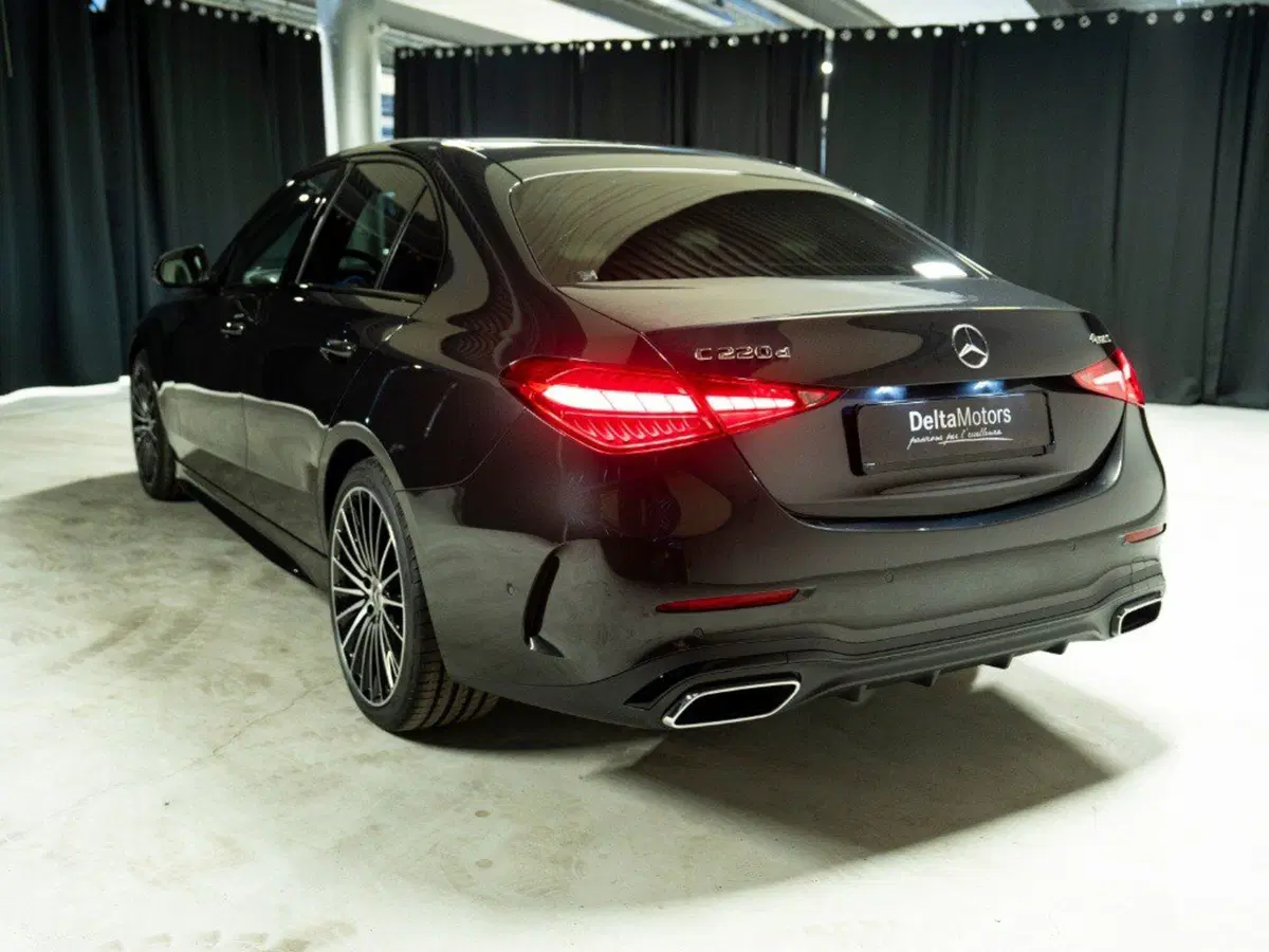 Mercedes-Benz Classe C nuova a Ancona (2)