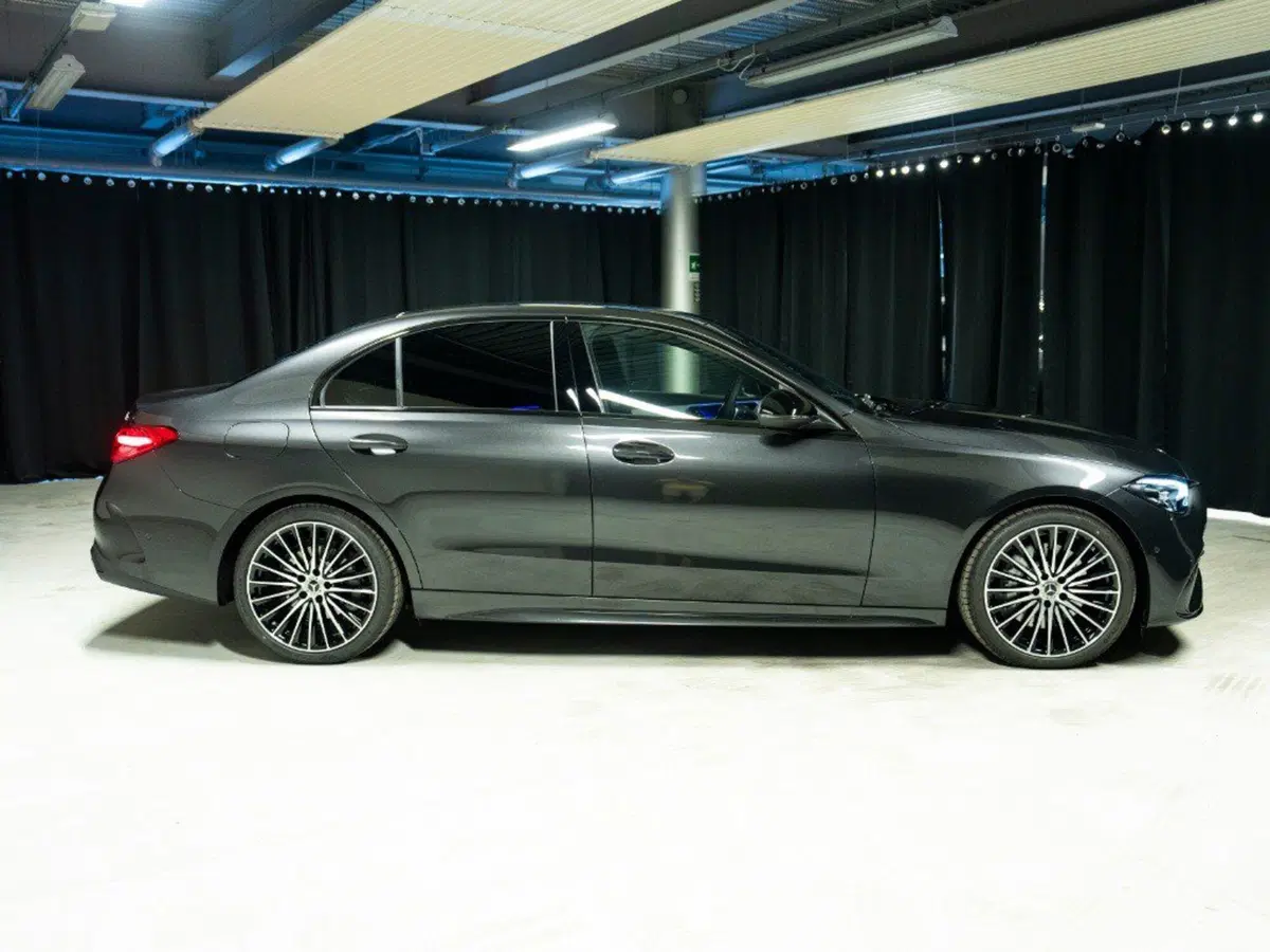Mercedes-Benz Classe C nuova a Ancona (4)
