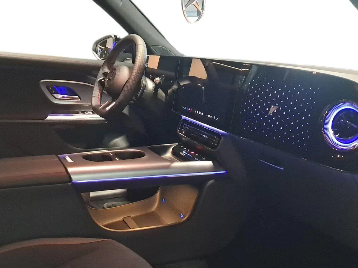 Mercedes-Benz GLB nuova a Rimini (12)
