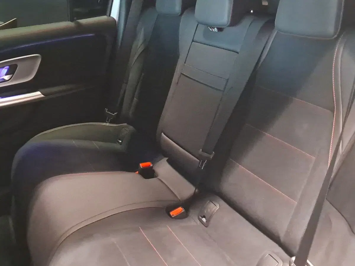 Mercedes-Benz GLB nuova a Rimini (13)
