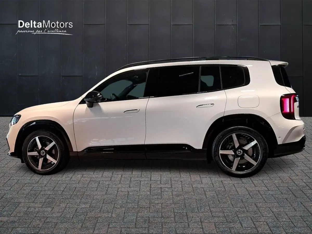 Mercedes-Benz GLB nuova a Rimini (2)