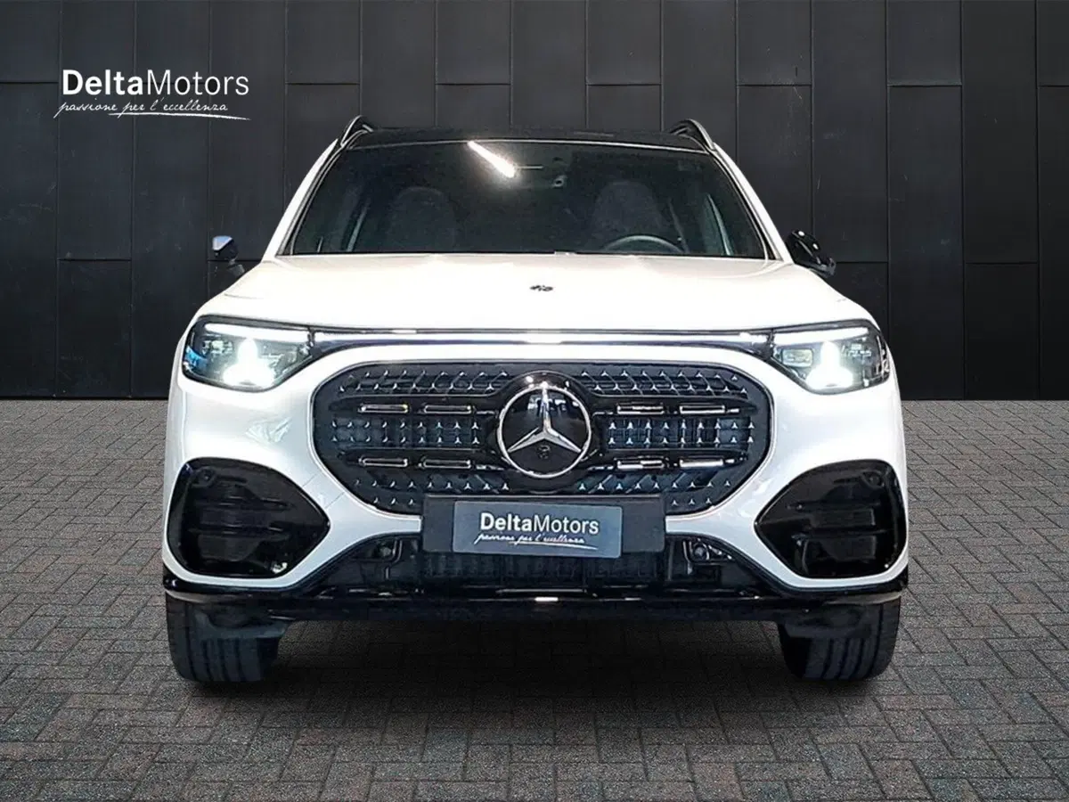 Mercedes-Benz GLB nuova a Rimini (6)
