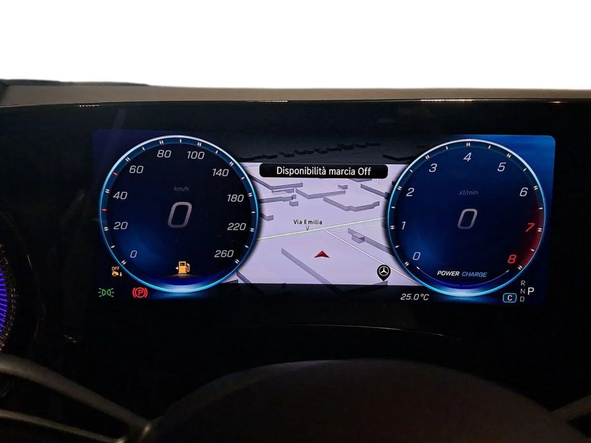Mercedes-Benz GLB nuova a Rimini (9)