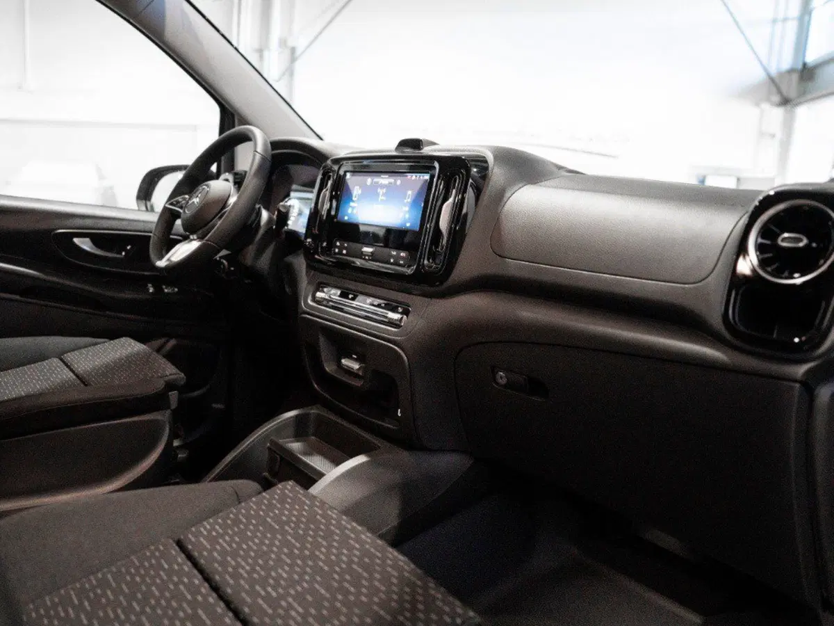 Mercedes-Benz Vito nuova a Ancona (13)