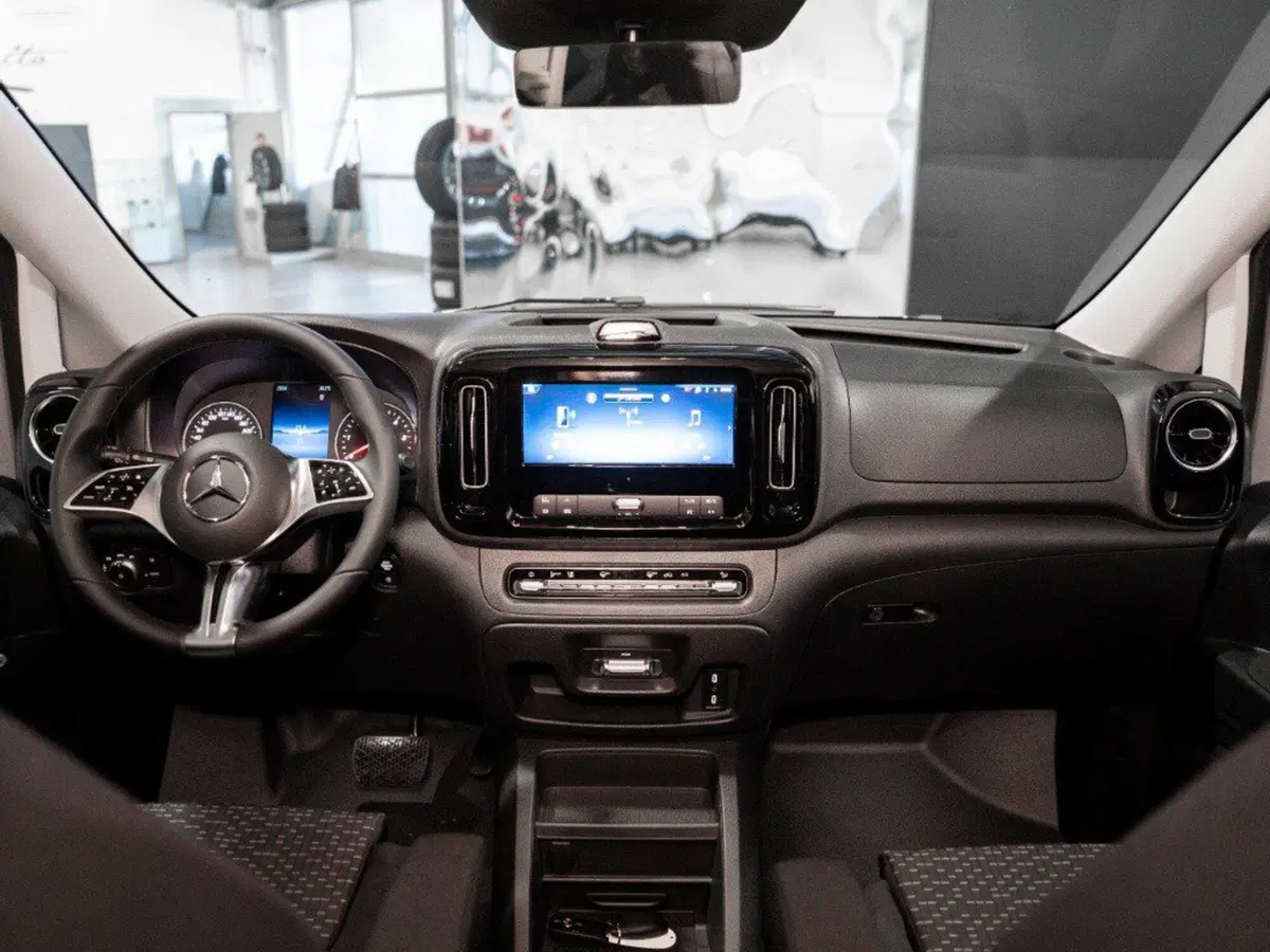 Mercedes-Benz Vito nuova a Ancona (16)