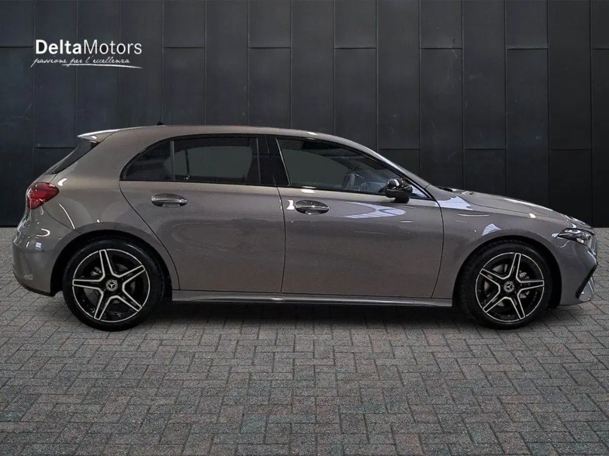 Mercedes-Benz Classe A Sedan nuova a Ancona (5)