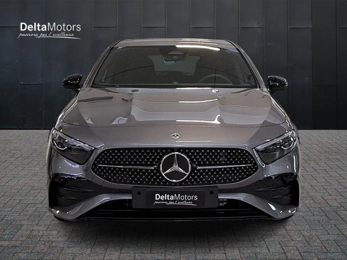 Mercedes-Benz Classe A Sedan nuova a Ancona (6)