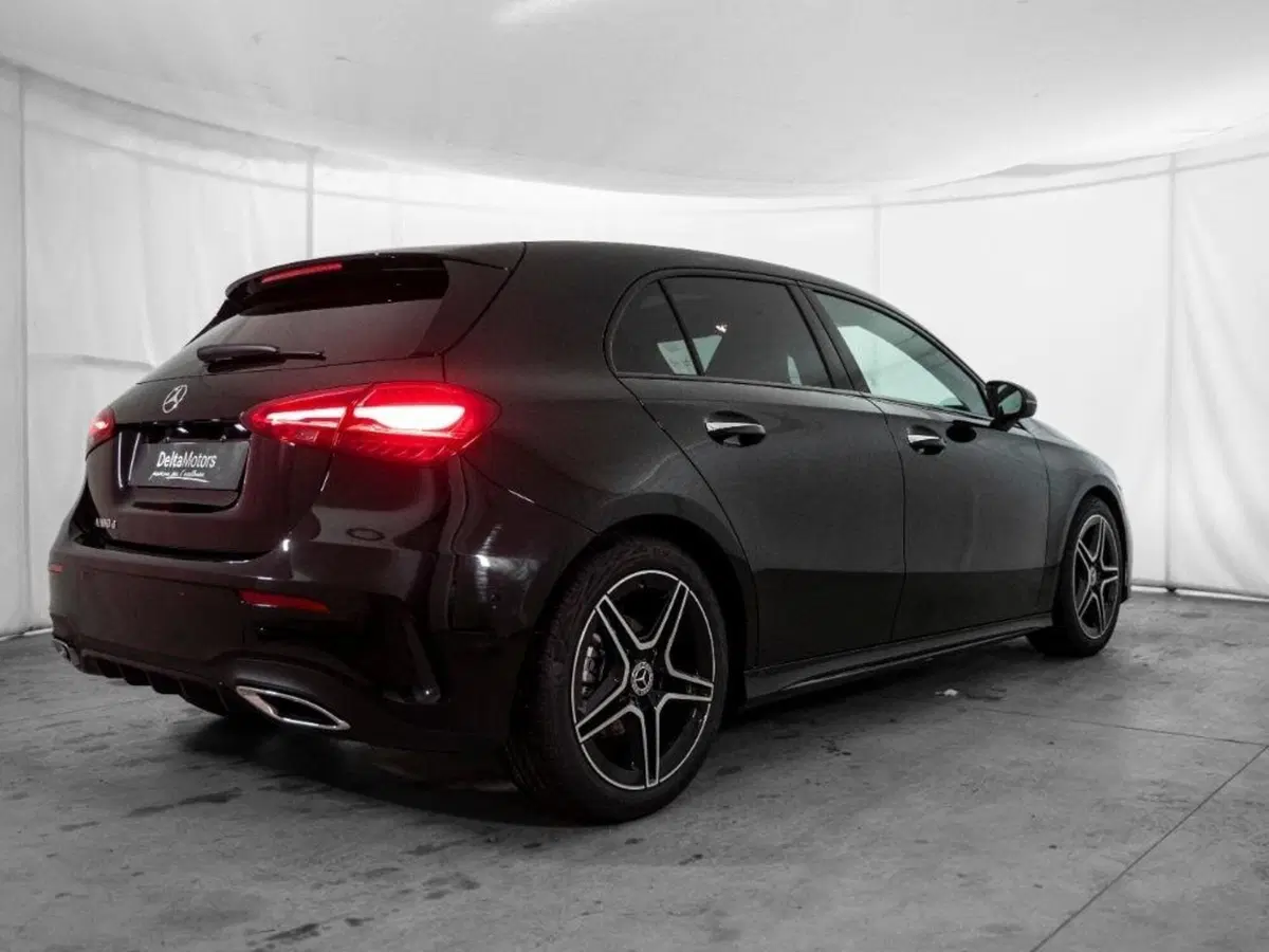 Mercedes-Benz Classe A Sedan nuova a Ancona (4)