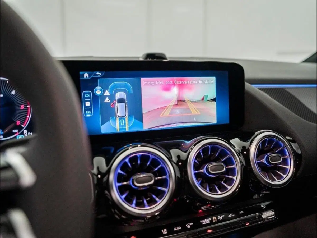 Mercedes-Benz GLA SUV nuova a Ancona (18)