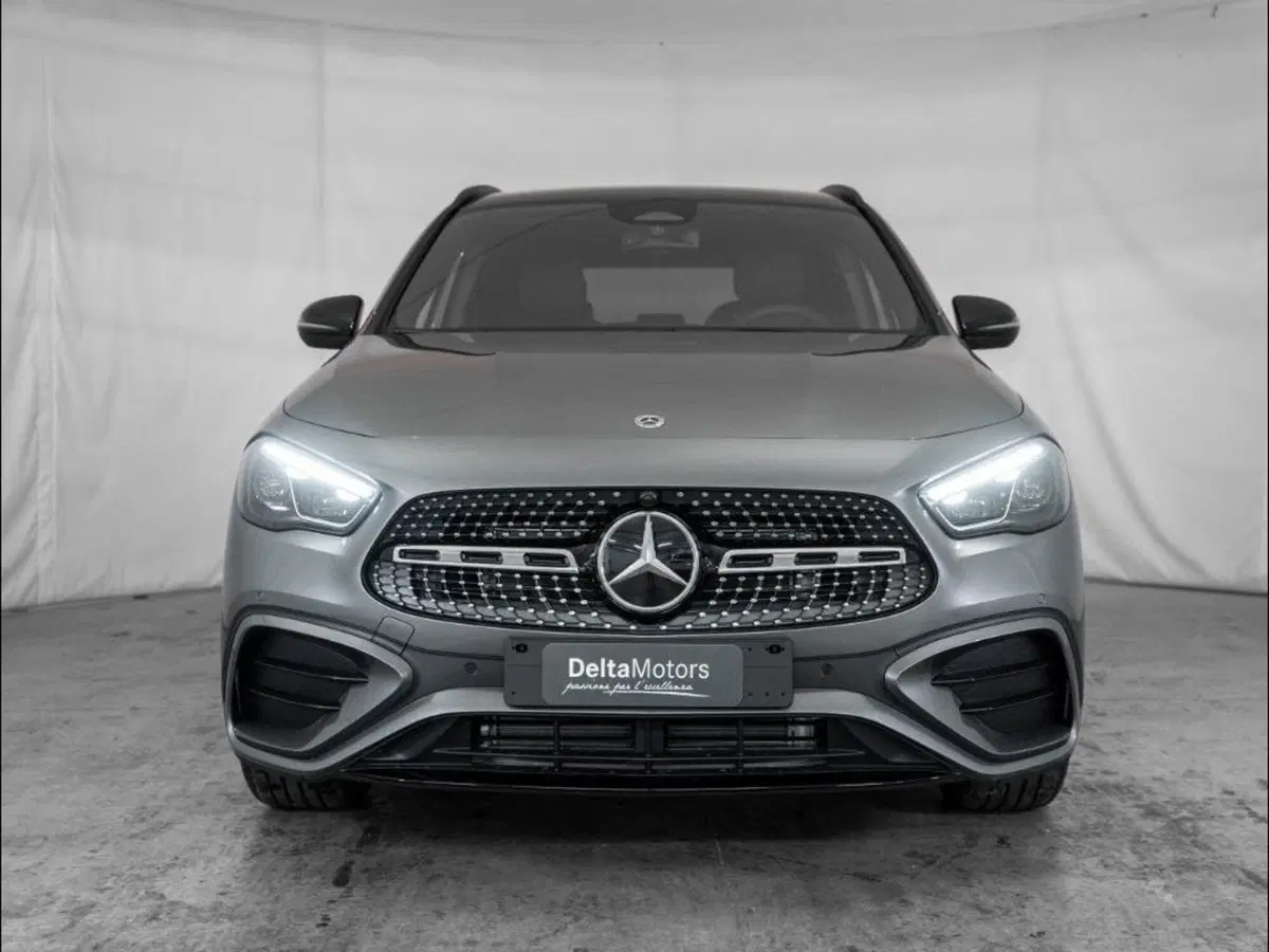 Mercedes-Benz GLA SUV nuova a Ancona (5)
