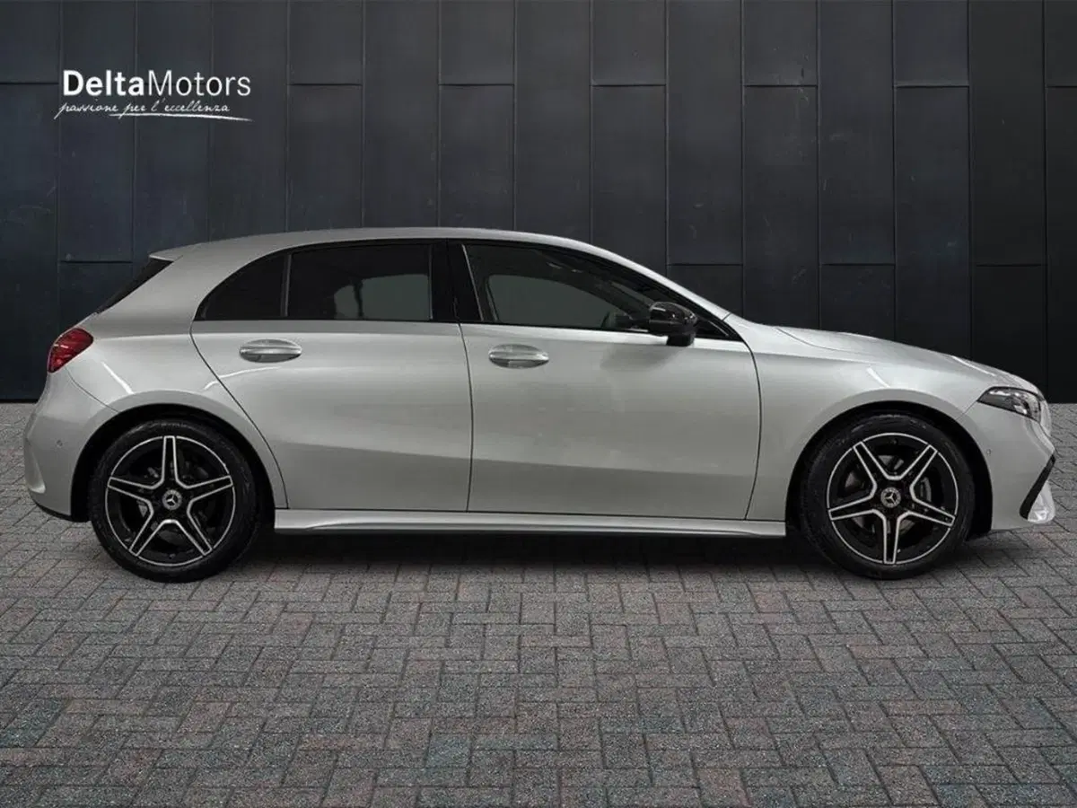 Mercedes-Benz Classe A Sedan nuova a Ancona (5)