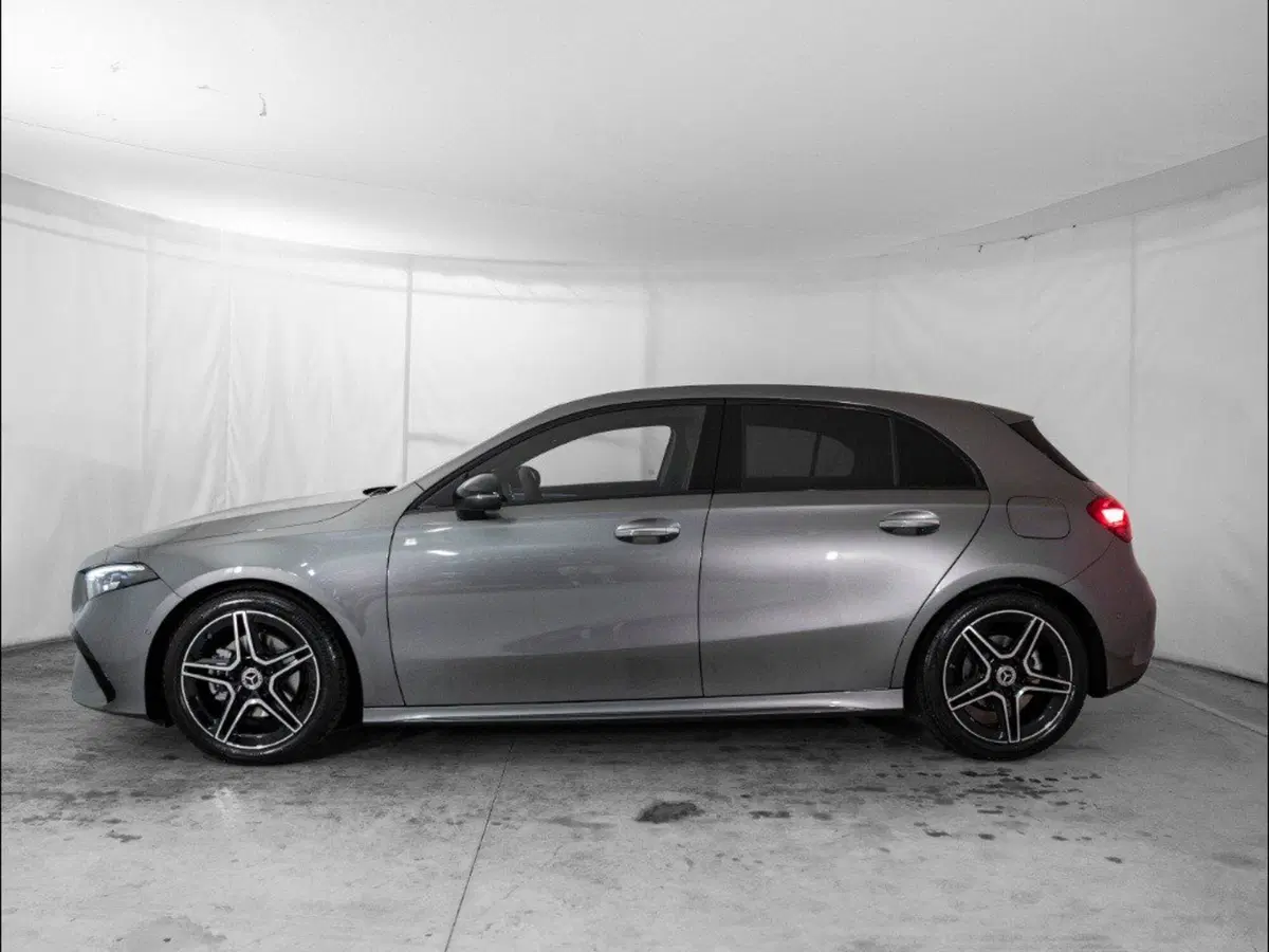 Mercedes-Benz Classe A Sedan nuova a Macerata (2)