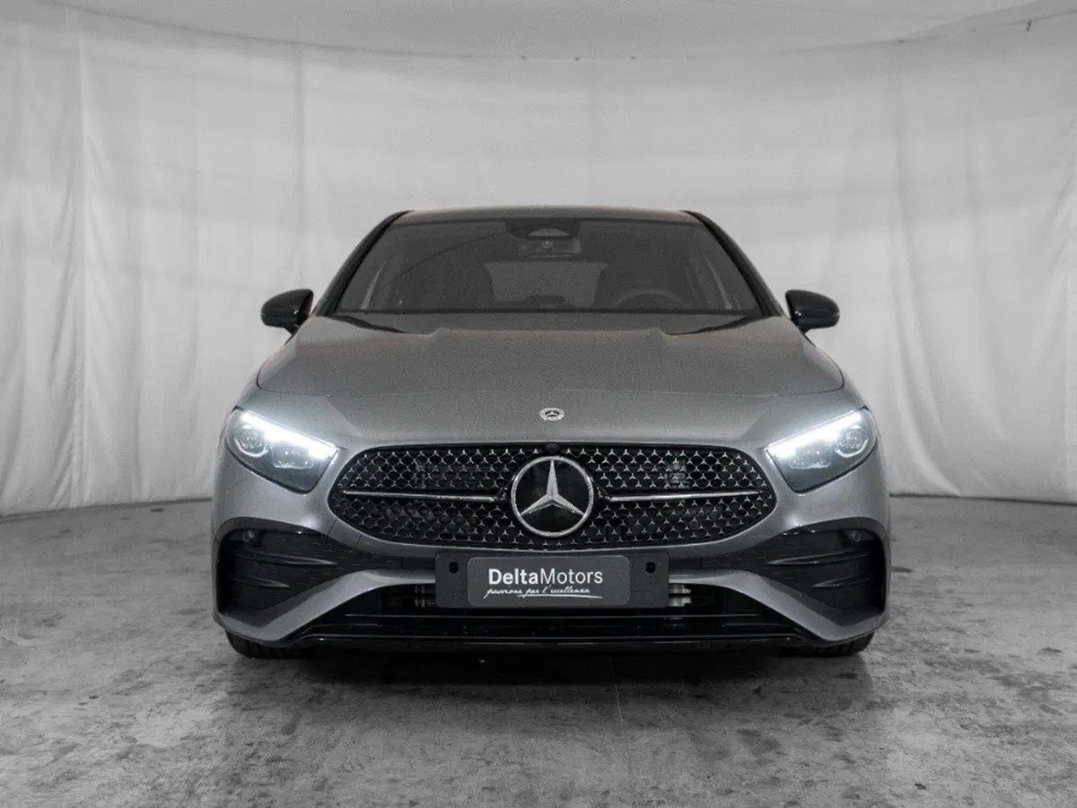 Mercedes-Benz Classe A Sedan nuova a Macerata (5)