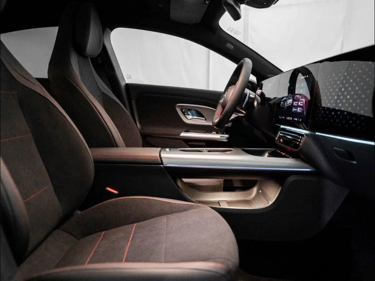Mercedes-Benz CLA nuova a Macerata (13)