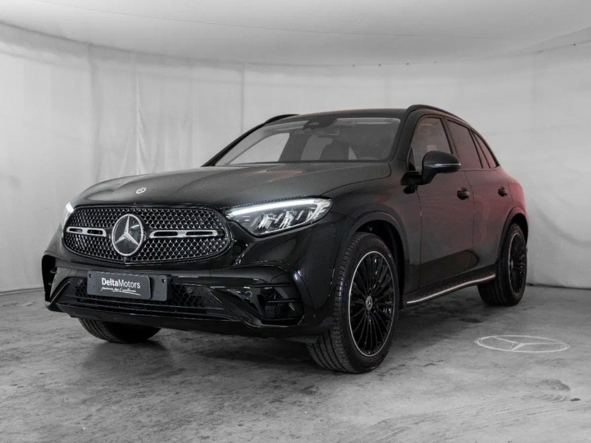 Mercedes-Benz GLC SUV nuova a Macerata