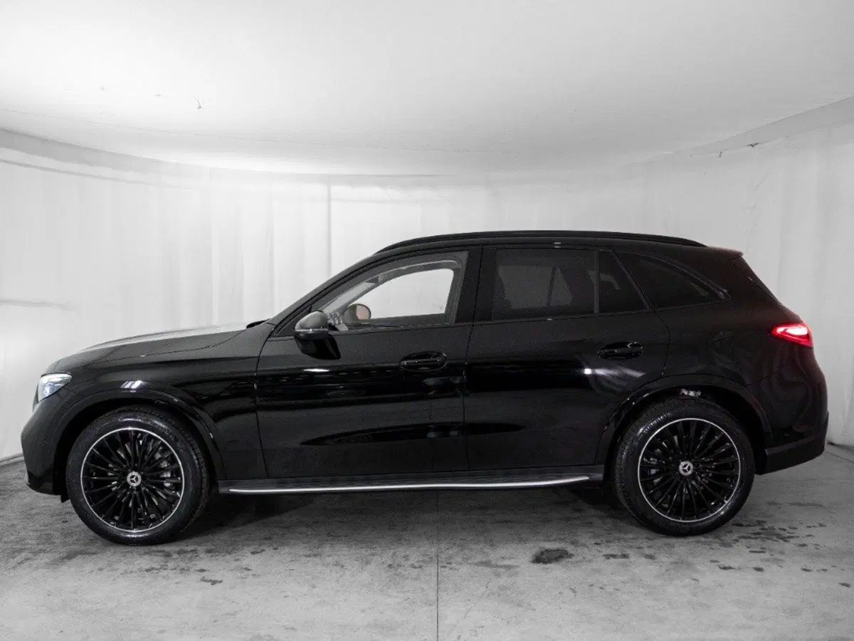 Mercedes-Benz GLC SUV nuova a Macerata (2)