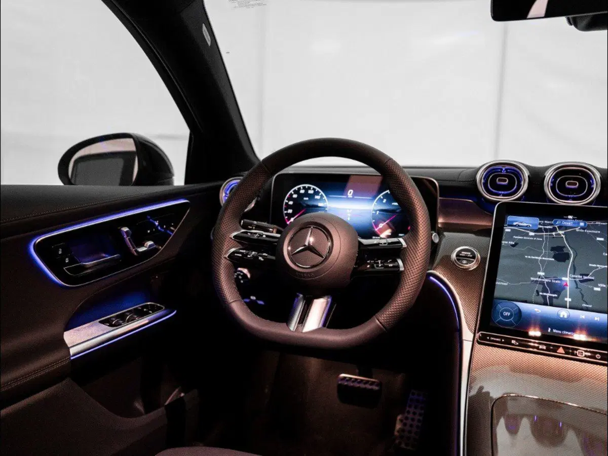 Mercedes-Benz GLC SUV nuova a Macerata (20)