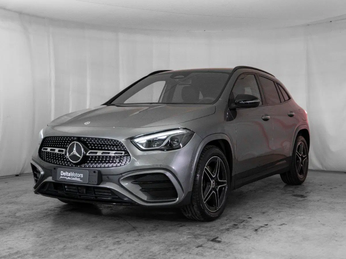 Mercedes-Benz GLA SUV nuova a Macerata