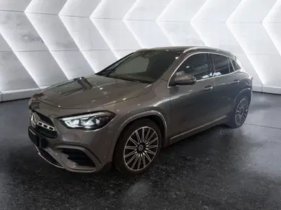 Mercedes-Benz GLA SUV 200 d AMG Line Premium Plus 4matic auto del 2025 usata a Napoli
