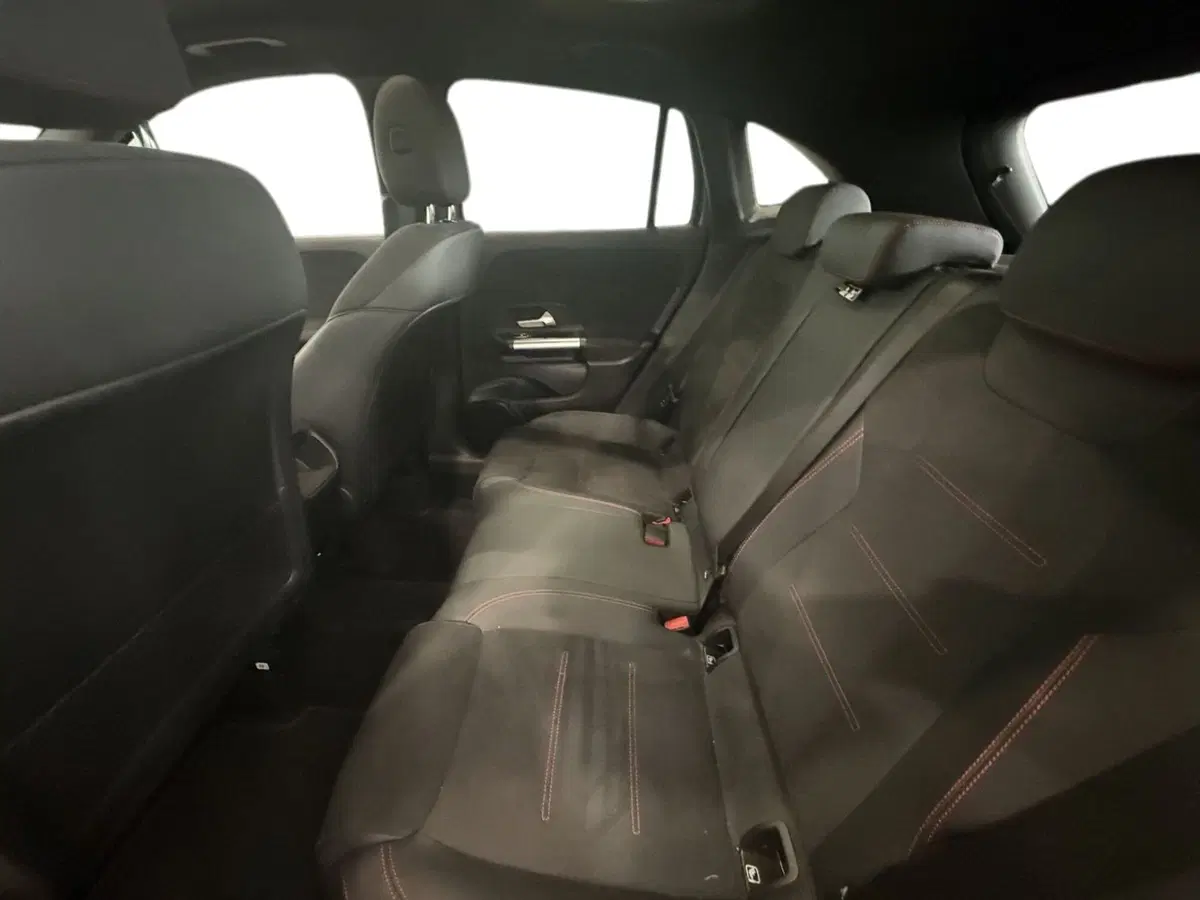 Mercedes-Benz GLA SUV usata a Napoli (15)