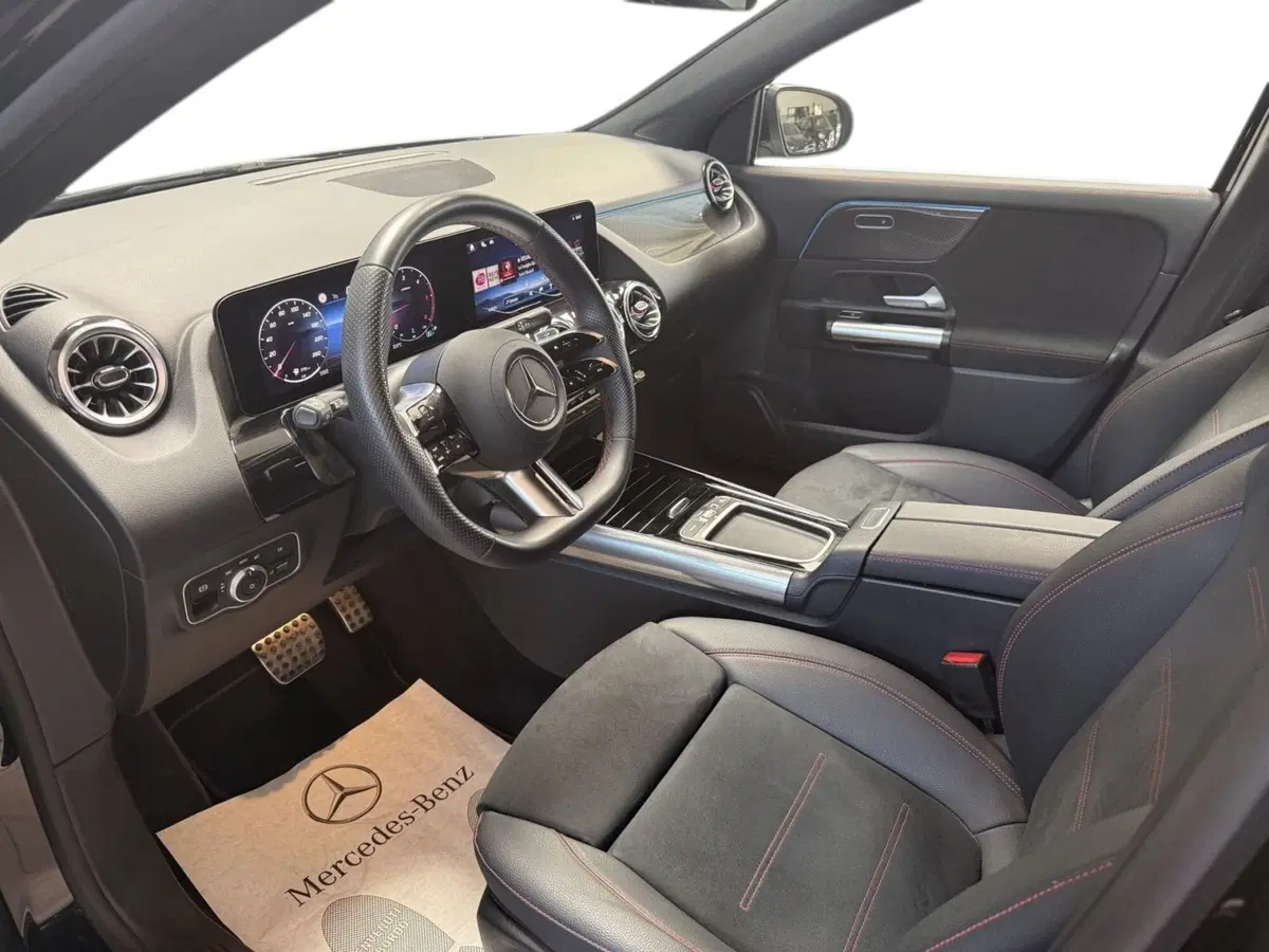 Mercedes-Benz GLA SUV usata a Napoli (10)