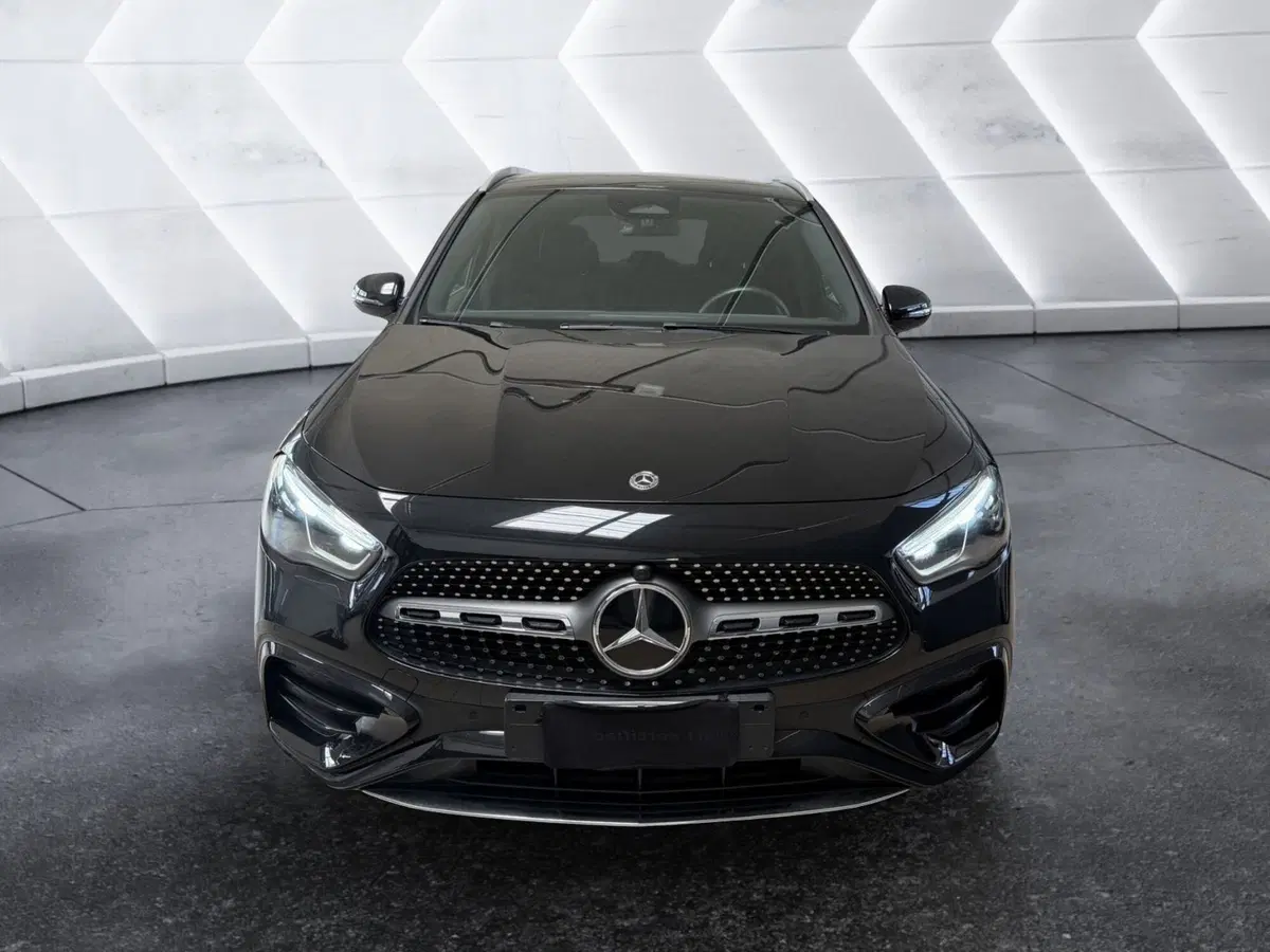 Mercedes-Benz GLA SUV usata a Napoli (2)