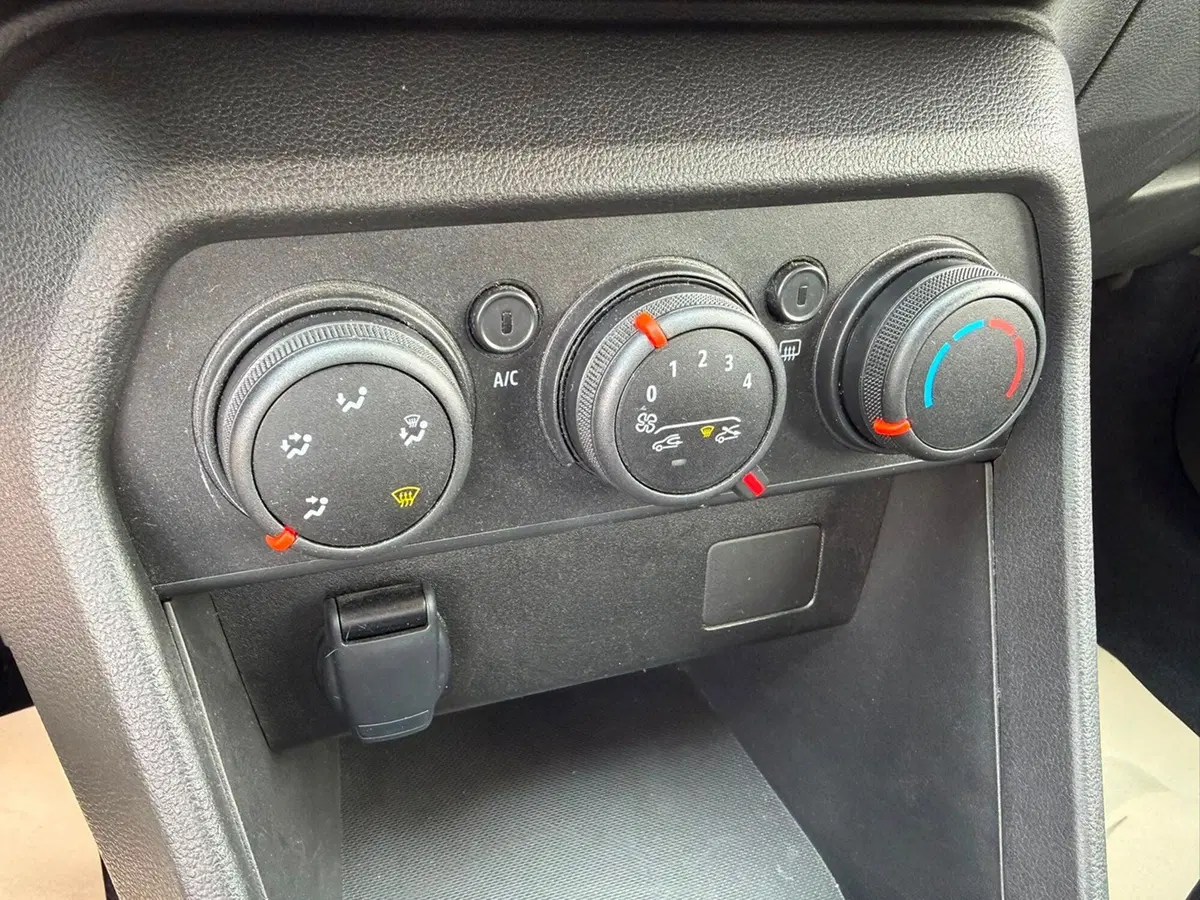 Dacia Sandero usata a Brescia (16)