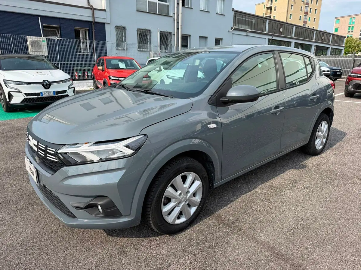 Dacia Sandero usata a Brescia (7)