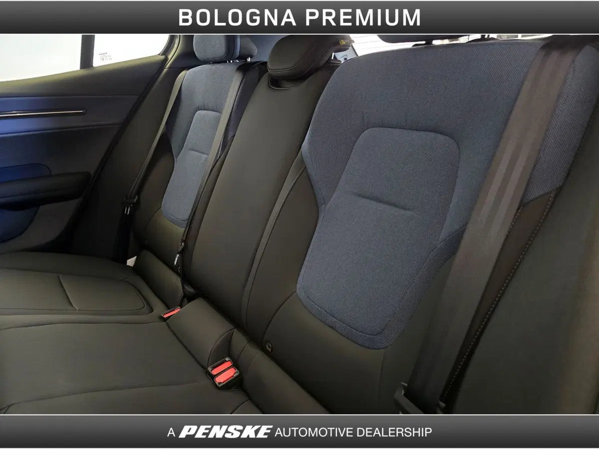 Volvo EX30 usata a Bologna (17)