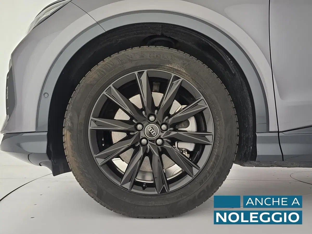 Audi Q4 Sportback usata a Alessandria (8)