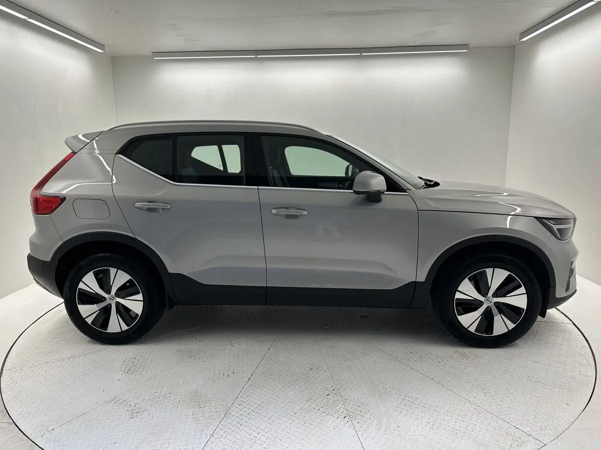 Volvo XC40 usata a Bergamo (6)