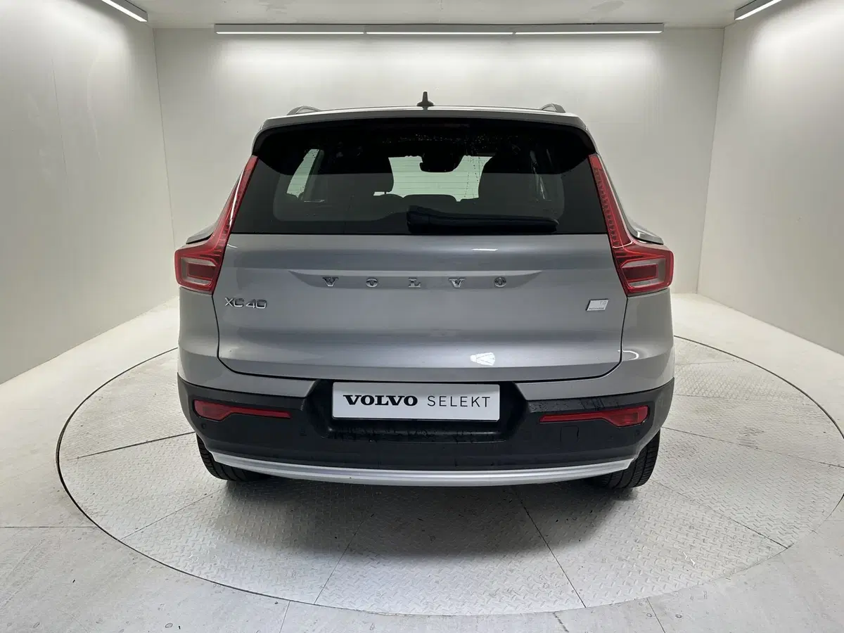 Volvo XC40 usata a Bergamo (7)