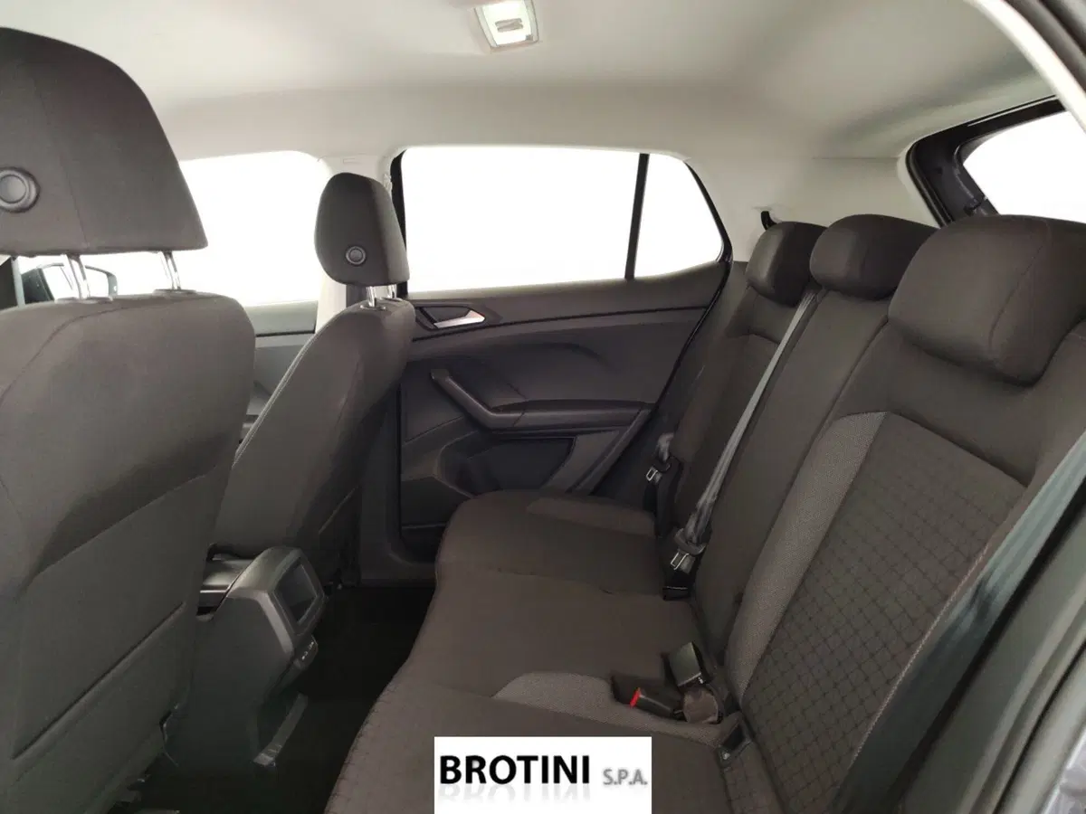 Volkswagen T-Cross usata a Massa-Carrara (10)