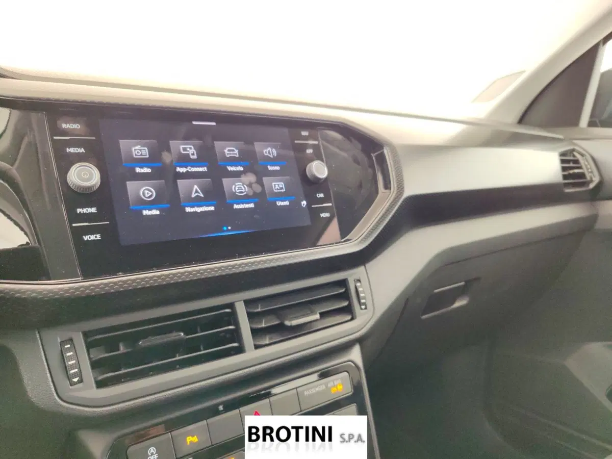 Volkswagen T-Cross usata a Massa-Carrara (12)