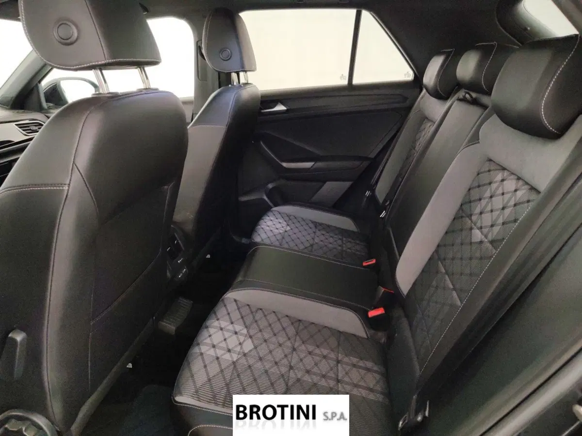 Volkswagen T-Roc usata a Massa-Carrara (10)