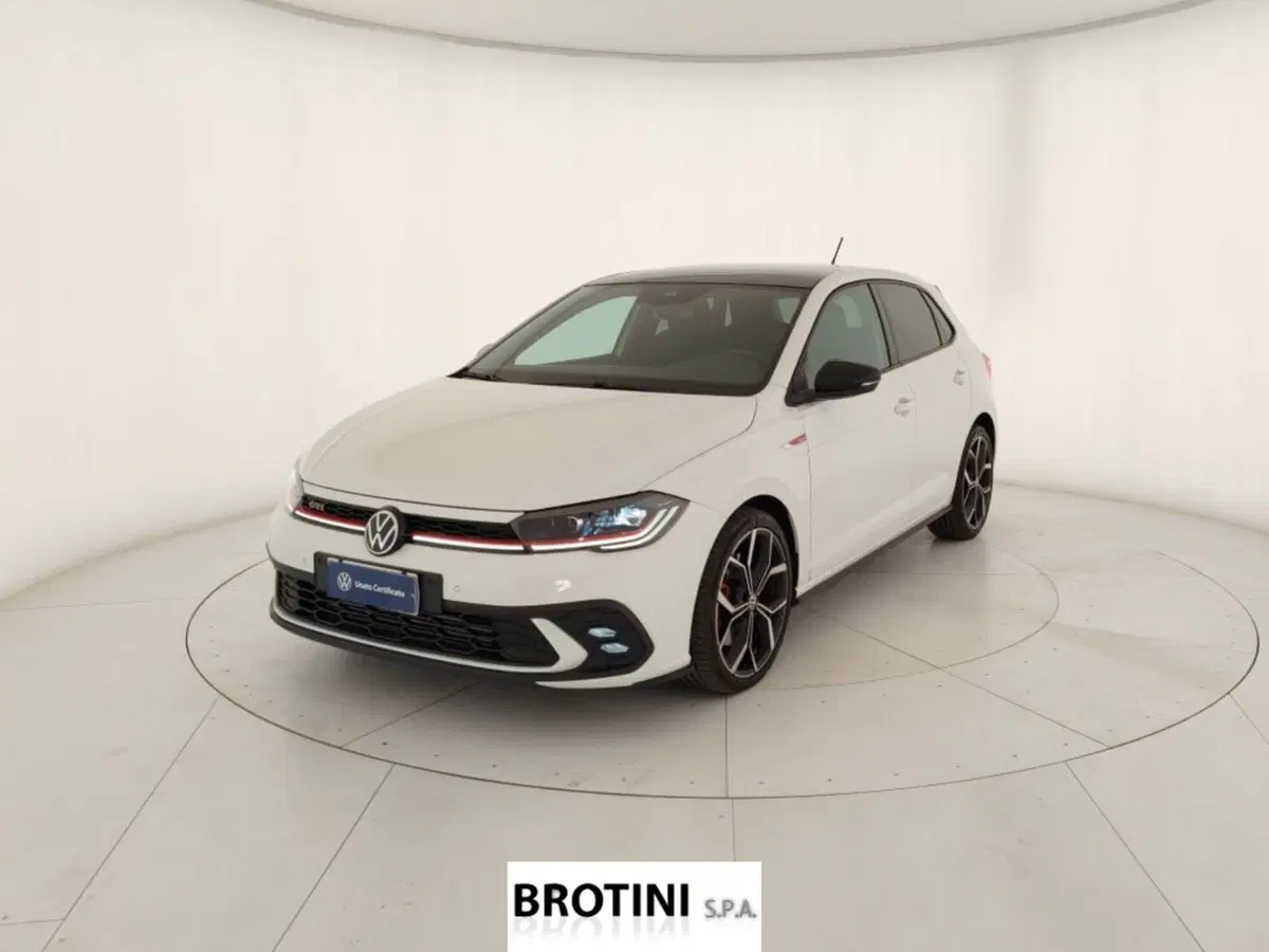Volkswagen Polo usata a Massa-Carrara