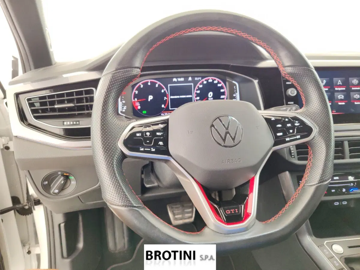 Volkswagen Polo usata a Massa-Carrara (11)